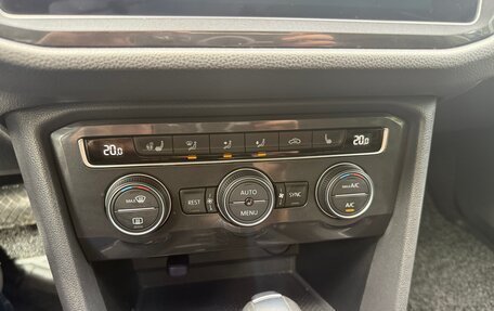 Volkswagen Tiguan II, 2020 год, 3 600 000 рублей, 19 фотография