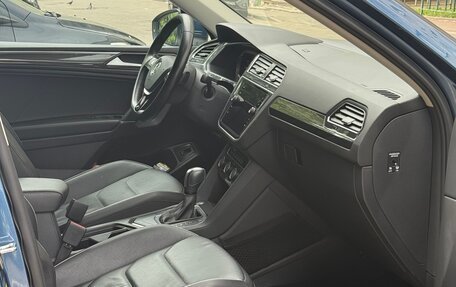 Volkswagen Tiguan II, 2020 год, 3 600 000 рублей, 23 фотография