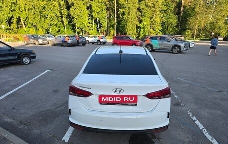 Hyundai Solaris II рестайлинг, 2021 год, 1 600 000 рублей, 3 фотография