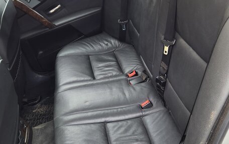 BMW 5 серия, 2005 год, 750 000 рублей, 10 фотография