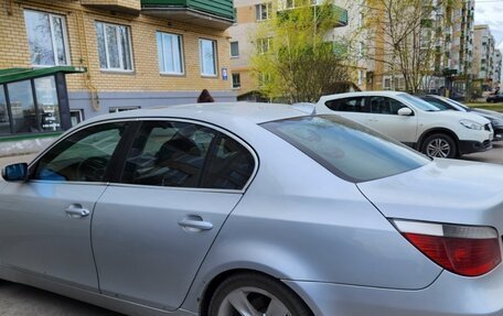 BMW 5 серия, 2005 год, 750 000 рублей, 13 фотография