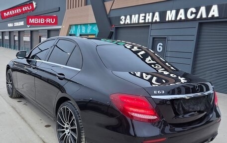 Mercedes-Benz E-Класс, 2019 год, 2 700 000 рублей, 8 фотография