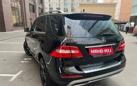 Mercedes-Benz M-Класс, 2014 год, 2 650 000 рублей, 3 фотография