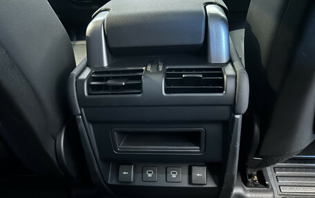 Land Rover Defender II, 2021 год, 5 600 000 рублей, 10 фотография