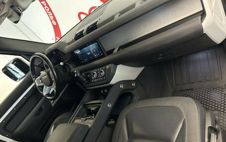 Land Rover Defender II, 2021 год, 5 600 000 рублей, 11 фотография