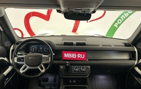 Land Rover Defender II, 2021 год, 5 600 000 рублей, 13 фотография