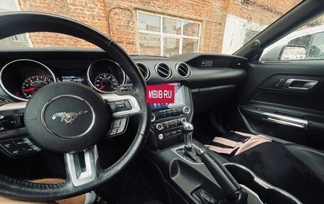 Ford Mustang VI рестайлинг, 2020 год, 3 800 000 рублей, 18 фотография