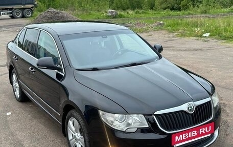 Skoda Superb III рестайлинг, 2010 год, 895 000 рублей, 3 фотография