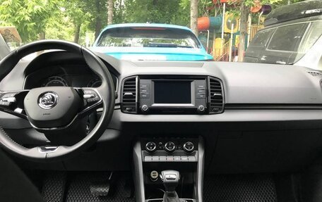 Skoda Karoq I, 2022 год, 2 180 000 рублей, 8 фотография