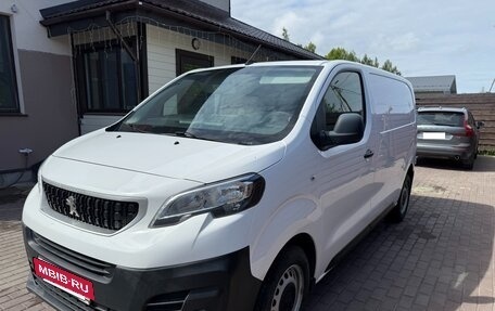 Peugeot Expert, 2019 год, 1 900 000 рублей, 2 фотография