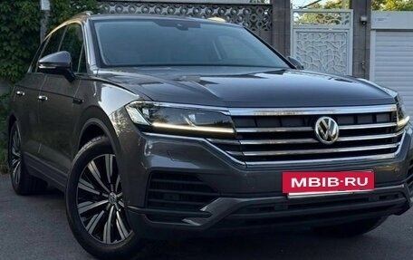 Volkswagen Touareg III, 2018 год, 3 435 000 рублей, 4 фотография