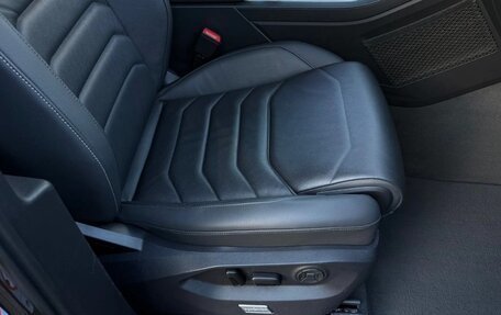 Volkswagen Touareg III, 2018 год, 3 435 000 рублей, 23 фотография