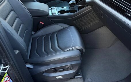 Volkswagen Touareg III, 2018 год, 3 435 000 рублей, 22 фотография