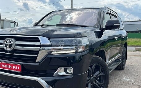Toyota Land Cruiser 200, 2015 год, 4 500 000 рублей, 1 фотография