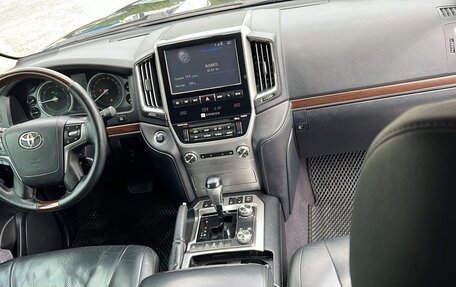Toyota Land Cruiser 200, 2015 год, 4 500 000 рублей, 2 фотография