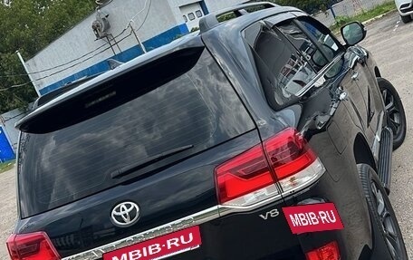 Toyota Land Cruiser 200, 2015 год, 4 500 000 рублей, 17 фотография