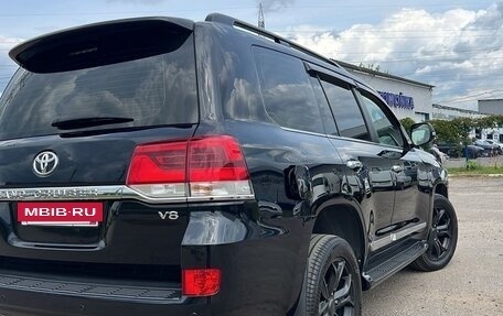 Toyota Land Cruiser 200, 2015 год, 4 500 000 рублей, 13 фотография