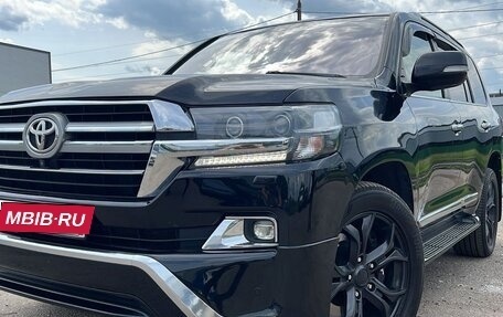 Toyota Land Cruiser 200, 2015 год, 4 500 000 рублей, 21 фотография