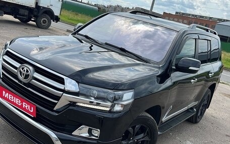 Toyota Land Cruiser 200, 2015 год, 4 500 000 рублей, 26 фотография