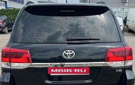 Toyota Land Cruiser 200, 2015 год, 4 500 000 рублей, 33 фотография