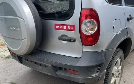 Chevrolet Niva I рестайлинг, 2010 год, 550 000 рублей, 5 фотография