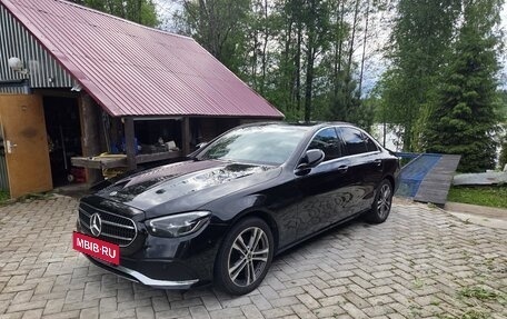 Mercedes-Benz E-Класс, 2020 год, 4 390 000 рублей, 4 фотография