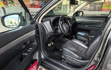 Mitsubishi Outlander III рестайлинг 3, 2021 год, 2 800 000 рублей, 29 фотография