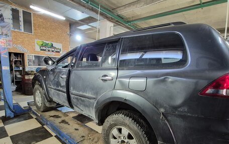 Mitsubishi Pajero Sport II рестайлинг, 2014 год, 840 000 рублей, 5 фотография