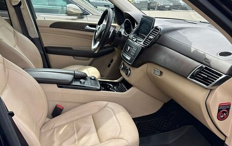Mercedes-Benz GLS, 2018 год, 2 400 000 рублей, 3 фотография