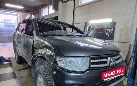 Mitsubishi Pajero Sport II рестайлинг, 2014 год, 840 000 рублей, 9 фотография