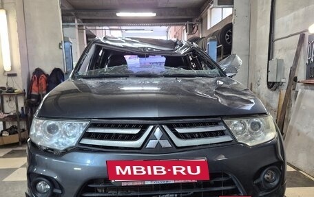 Mitsubishi Pajero Sport II рестайлинг, 2014 год, 840 000 рублей, 2 фотография
