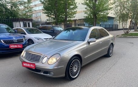 Mercedes-Benz E-Класс, 2004 год, 1 фотография