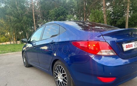 Hyundai Solaris II рестайлинг, 2011 год, 870 000 рублей, 6 фотография