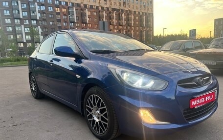 Hyundai Solaris II рестайлинг, 2011 год, 870 000 рублей, 3 фотография