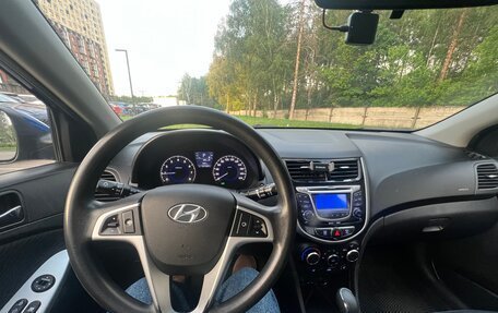 Hyundai Solaris II рестайлинг, 2011 год, 870 000 рублей, 8 фотография