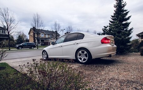BMW 3 серия, 2010 год, 990 000 рублей, 3 фотография