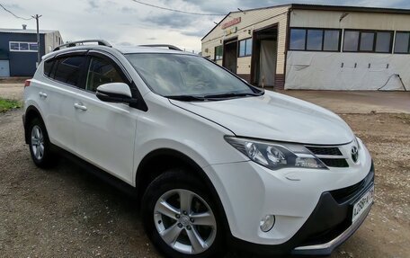 Toyota RAV4, 2013 год, 1 800 000 рублей, 3 фотография