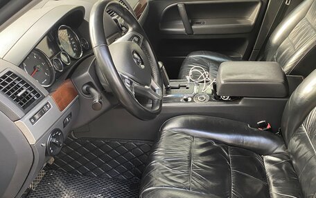 Volkswagen Touareg III, 2010 год, 1 500 000 рублей, 6 фотография
