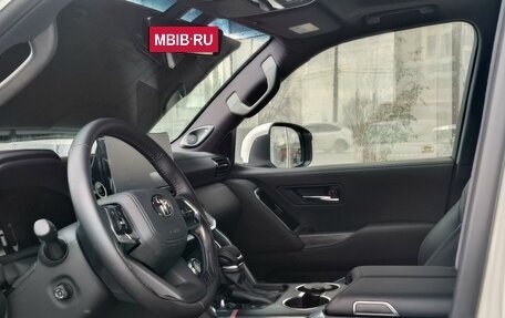 Toyota Land Cruiser, 2025 год, 18 800 000 рублей, 7 фотография