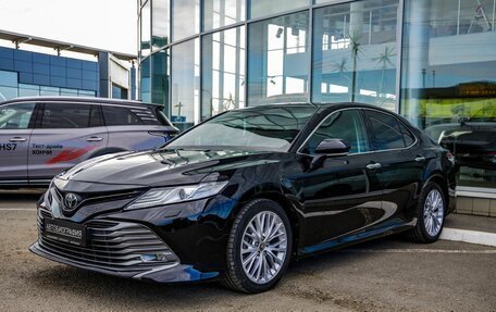 Toyota Camry, 2019 год, 2 598 000 рублей, 3 фотография