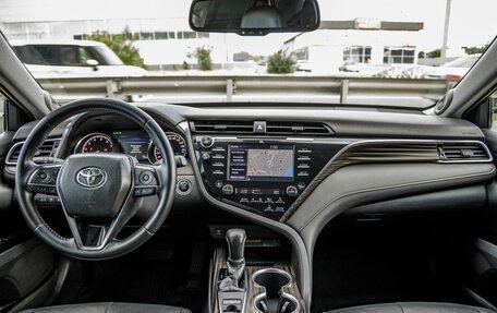 Toyota Camry, 2019 год, 2 598 000 рублей, 13 фотография