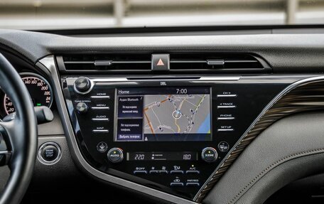 Toyota Camry, 2019 год, 2 598 000 рублей, 24 фотография