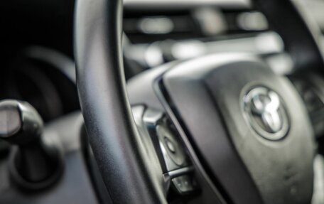 Toyota Camry, 2019 год, 2 598 000 рублей, 32 фотография
