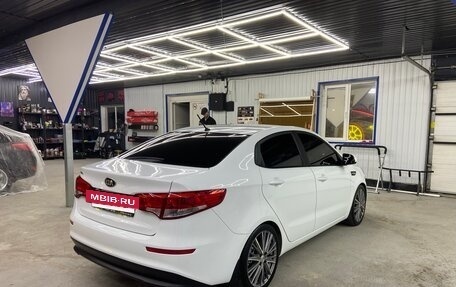 KIA Rio III рестайлинг, 2015 год, 1 400 000 рублей, 5 фотография