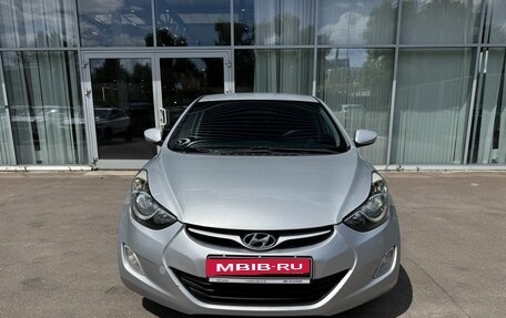 Hyundai Elantra V, 2011 год, 950 000 рублей, 2 фотография