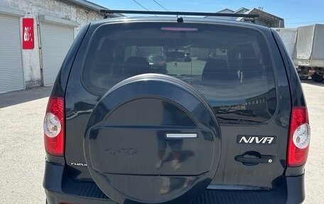 Chevrolet Niva I рестайлинг, 2012 год, 600 000 рублей, 4 фотография