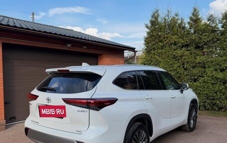 Toyota Highlander, 2025 год, 5 110 000 рублей, 2 фотография
