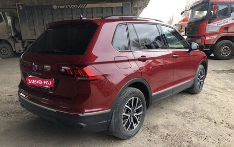 Volkswagen Tiguan II, 2022 год, 2 832 000 рублей, 3 фотография