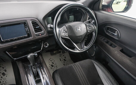 Honda Vezel, 2018 год, 1 749 000 рублей, 10 фотография