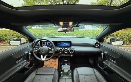 Mercedes-Benz A-Класс, 2022 год, 1 950 000 рублей, 14 фотография